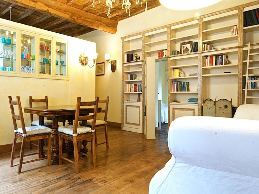 Charming Trastevere Apartment Рим Экстерьер фото