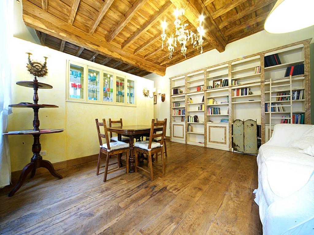Charming Trastevere Apartment Рим Экстерьер фото