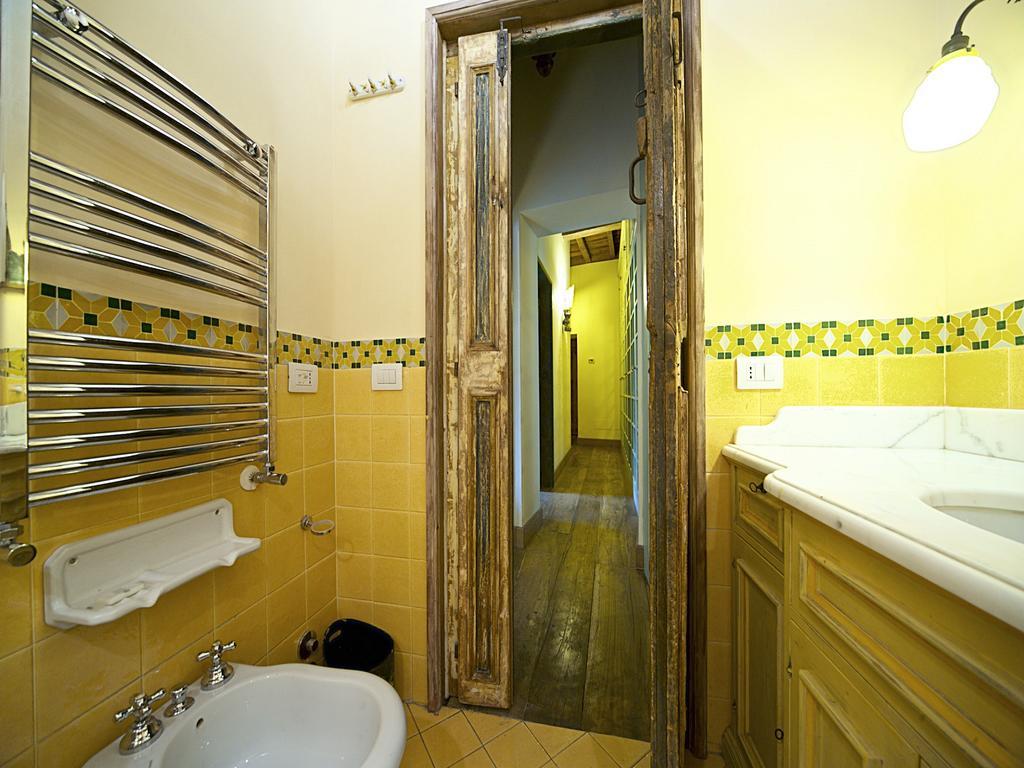 Charming Trastevere Apartment Рим Экстерьер фото