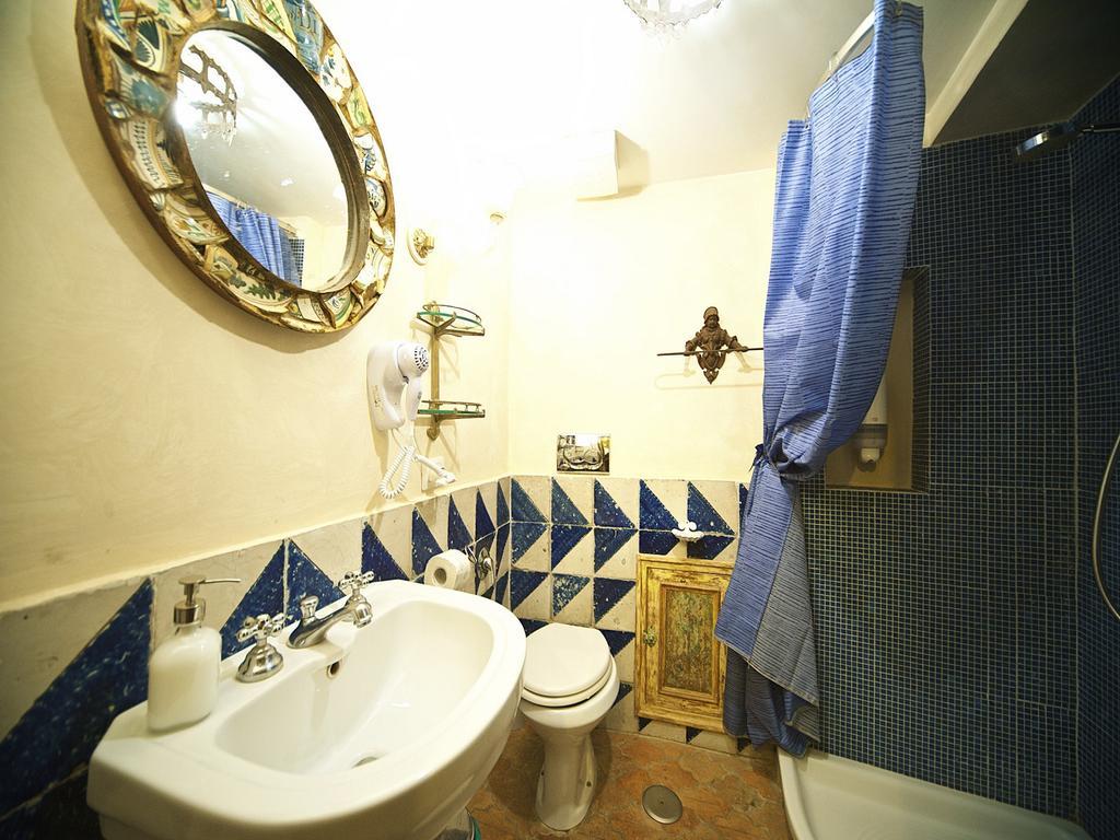 Charming Trastevere Apartment Рим Экстерьер фото